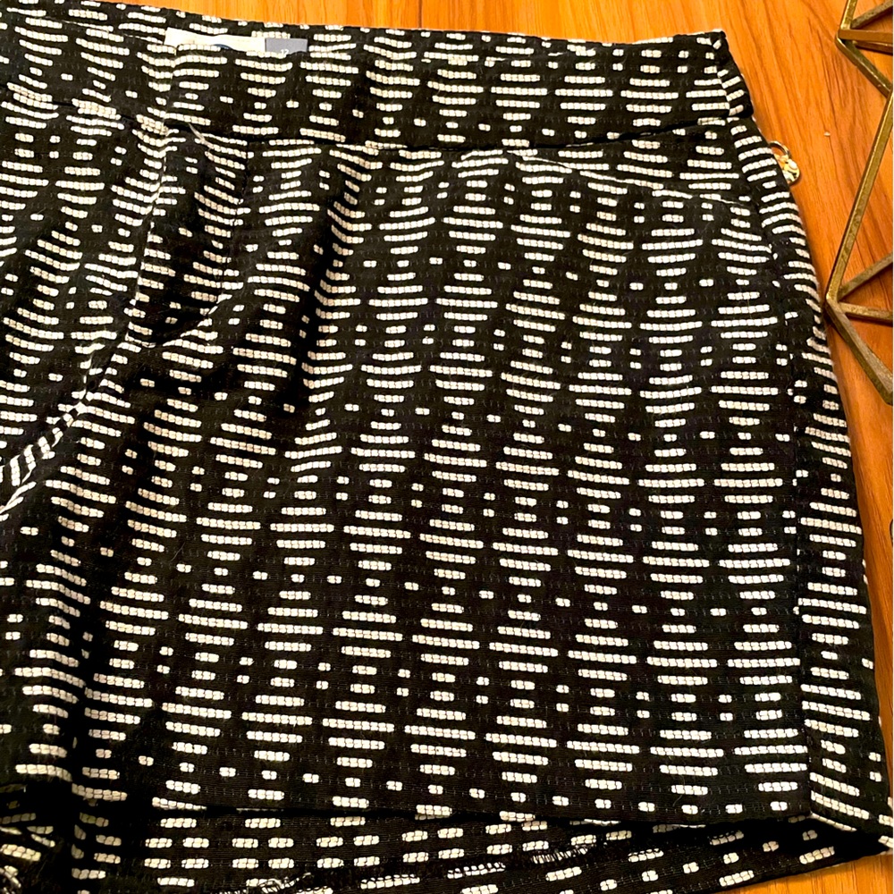 Dress shorts. White and black.